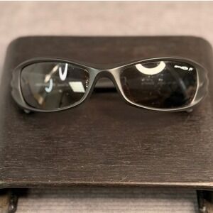 Arnette Stance 4020-01/81 Polarized Sunglasses Matte Black Made in Italy Mens